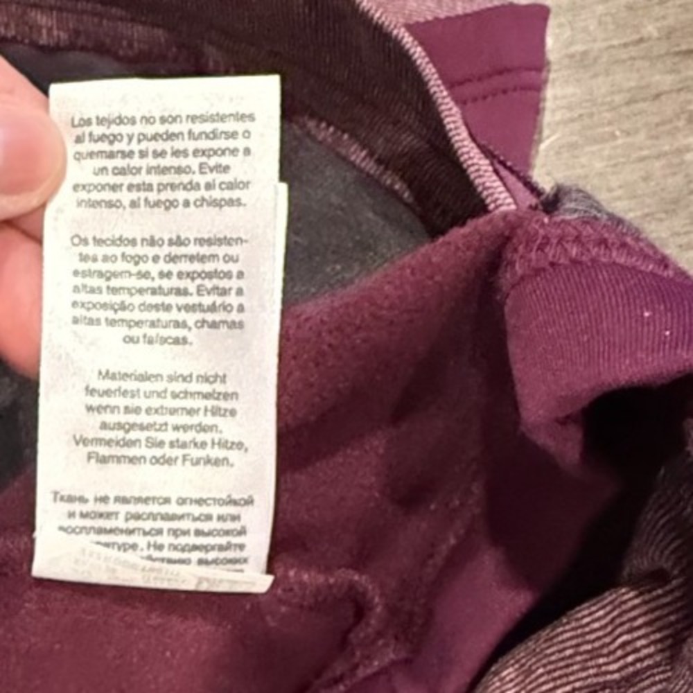 Columbia Women's XL Quilted Vest Burgundy Maroon Full Zip Insulated Pockets - Picture 9 of 11